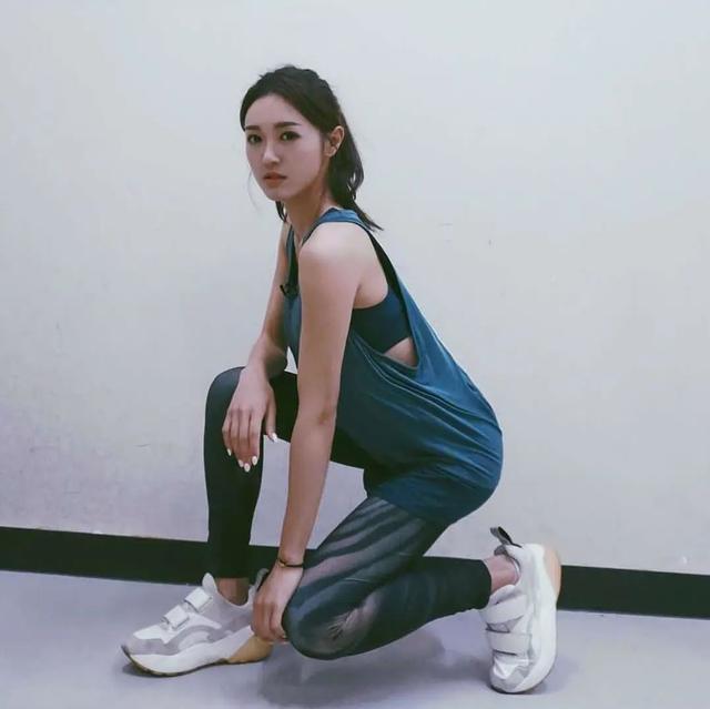 袁伟豪张宝儿好事近？7000万买楼筑爱巢？生日高