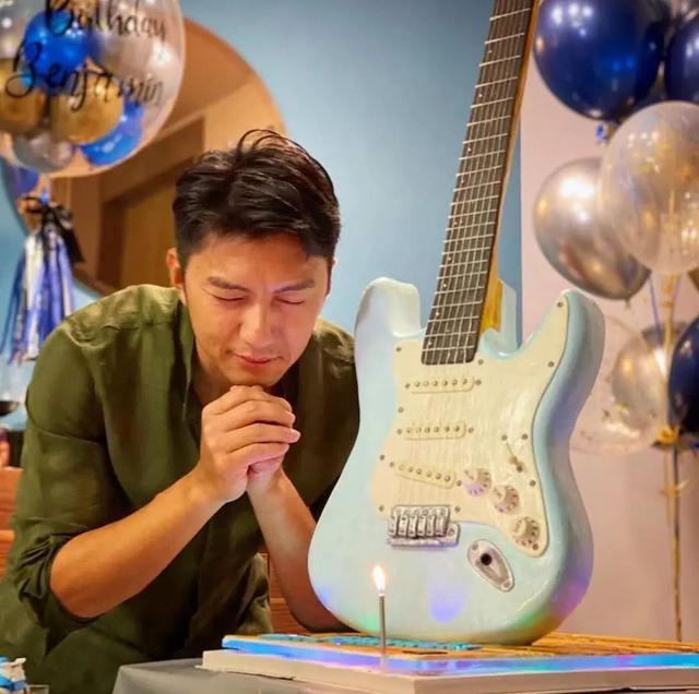 袁伟豪张宝儿好事近？7000万买楼筑爱巢？生日高