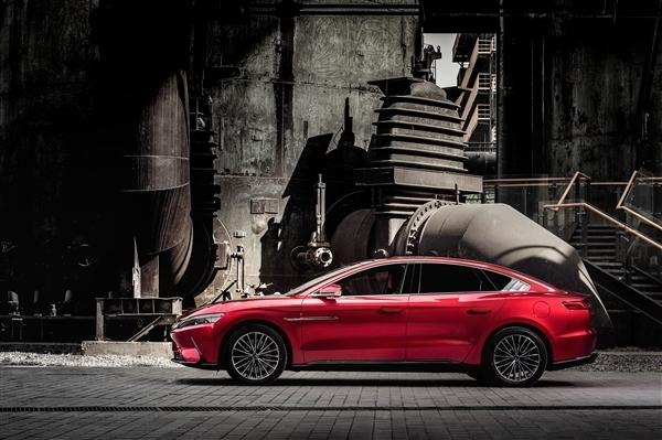 对比海外太良心！比亚迪汉EV预售23万起：能跑605公里