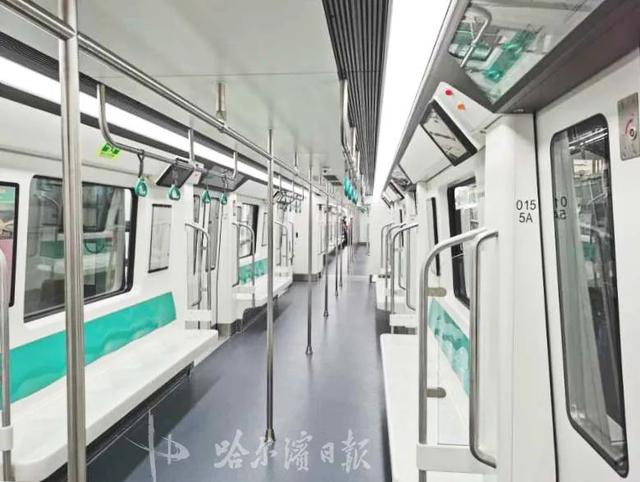 今日下线：哈尔滨地铁2号线一期列车长啥样？耐