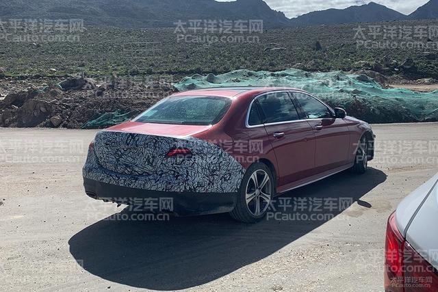 北京奔驰新款E级路试谍照 颜值似乎不在线