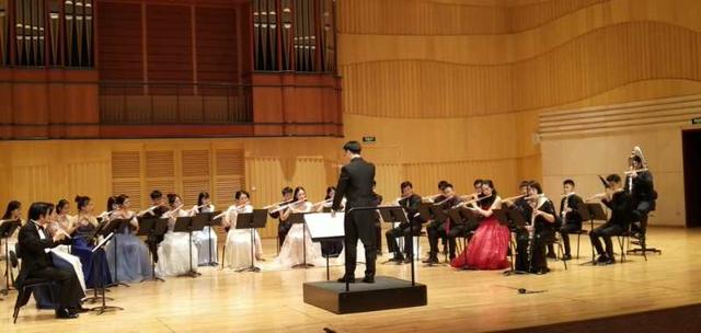 杨树元长笛艺术五十年师生音乐会在郑州举行
