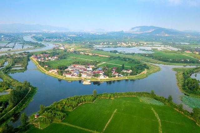 浙江新時代美麗鄉(xiāng)村大花園：一村一幅畫，一線一風(fēng)景，一縣一品牌