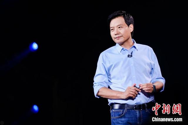 雷军首谈10亿赌约背后：董明珠不按剧本走