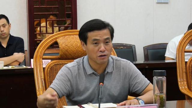 全国工商联医药业商会副秘书长李忠泽来我县考察