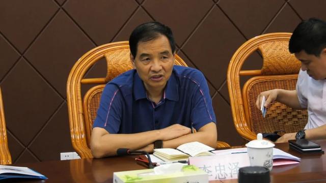 全国工商联医药业商会副秘书长李忠泽来我县考察