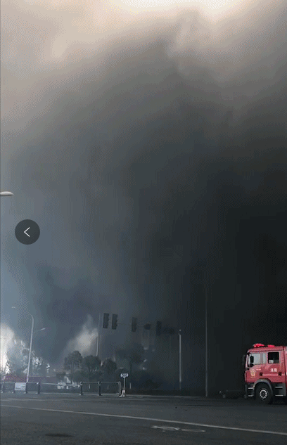 突发|徽合肥一物流园突发火灾 内有多家电器仓库20辆消防车参与救援