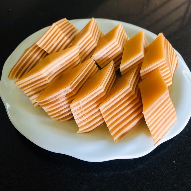 【椰汁千层糕】的做法+配方，Q弹颜值高的千层糕，新手也能做好