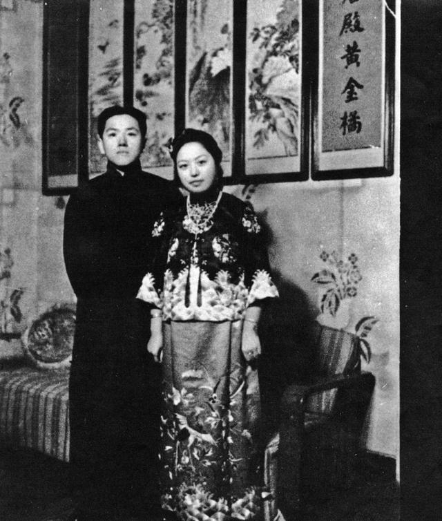 民国历史：袁世凯漂亮姨太太的罕见照