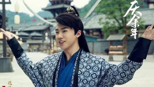 郭麒麟上综艺被何炅吐槽：三档节目了，哪哪都