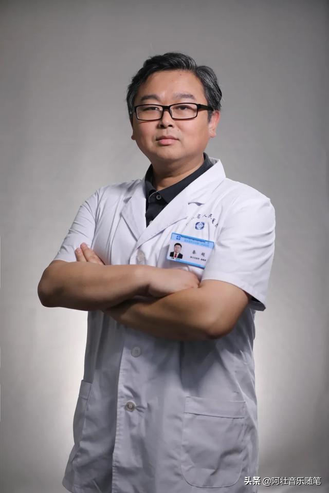 听完他的新歌，我发现这才是给父亲最好的礼物！