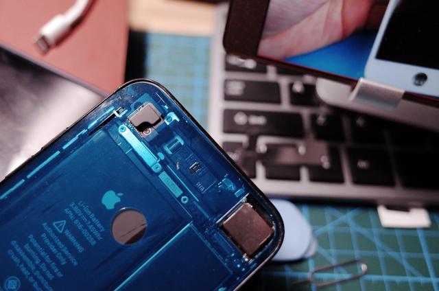 屏幕维修费,iphone6s:129美元,iphone6plus和iphone6splus:149美元主