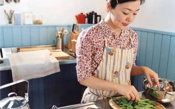 《海鸥食堂》与《慢生活》：理想国的禅意人生，浮躁社会一剂良药