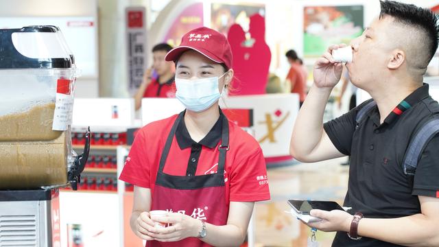“防养调”盛装亮相西普会，启幕全生命周期健康管理