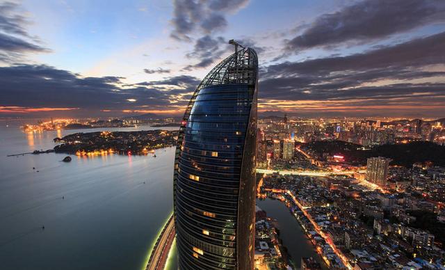 又一地产巨头逆势增长 花500亿建中国第一高楼 其子还在野蛮并购-汕头