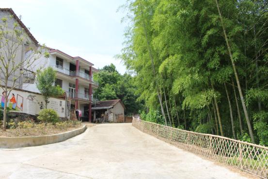 黄冈市英山县：乡村美景入画来