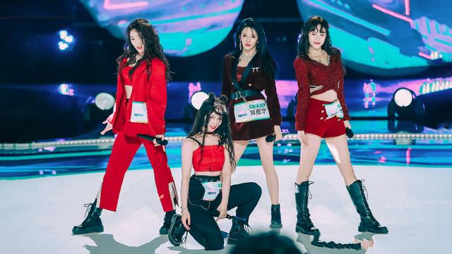 《创造营》刘些宁性感舞蹈，闯入首发成团位，