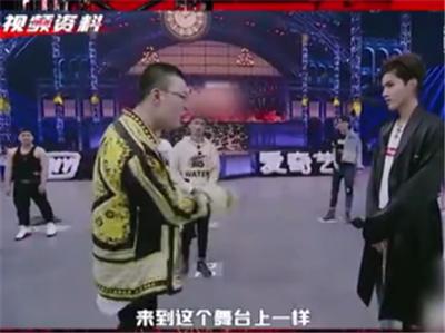一句“好久不见”梦回3年前，吴亦凡再遇小白，能否兑现冠军承诺