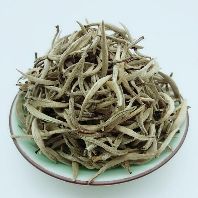 白茶分类及品质特征(白茶的分类及基本品质特征)