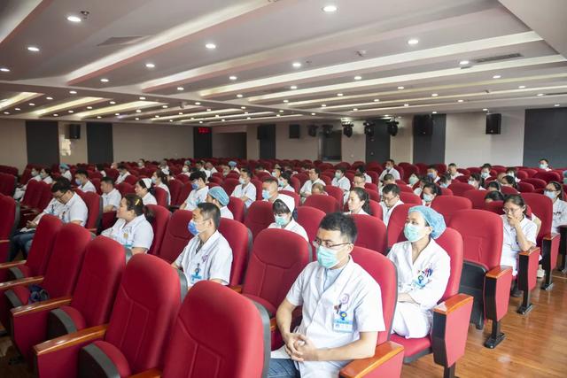 阜阳市妇女儿童医院召开迎「七一」庆祝建党 99 周年