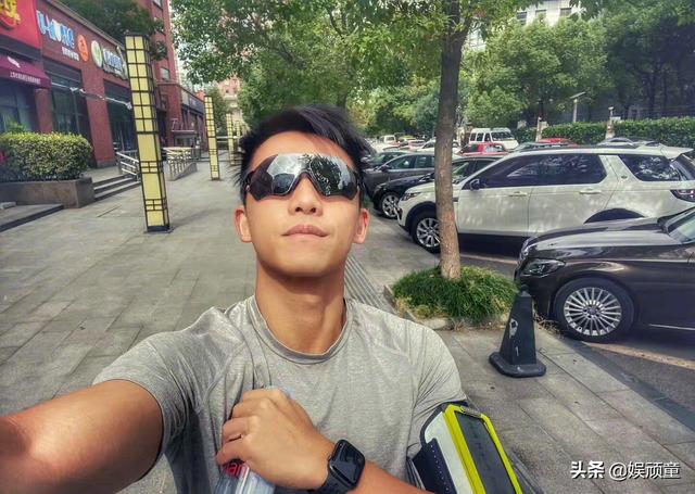 《奔跑吧》郑恺发胖被吐槽，但看到他增肥的过