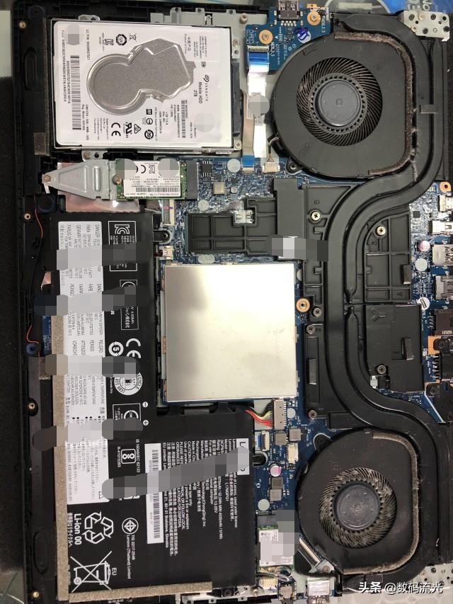 电脑插了两个硬盘只显示一个
