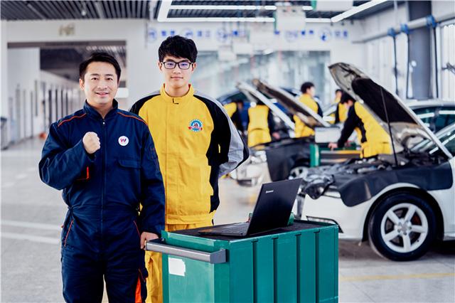 万通汽车教育联合央视频，开启线上云课堂