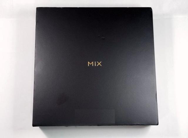劉海屏、水滴屏、打孔屏都不是全面屏手機(jī)，小米MIX 3開箱測(cè)評(píng)
