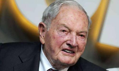 有钱真的可以“长寿”？赌王曾花数亿打针，而