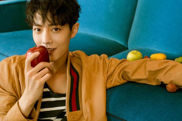 肖战直播带货首秀献给武汉，人气太旺直播间信号一度中断