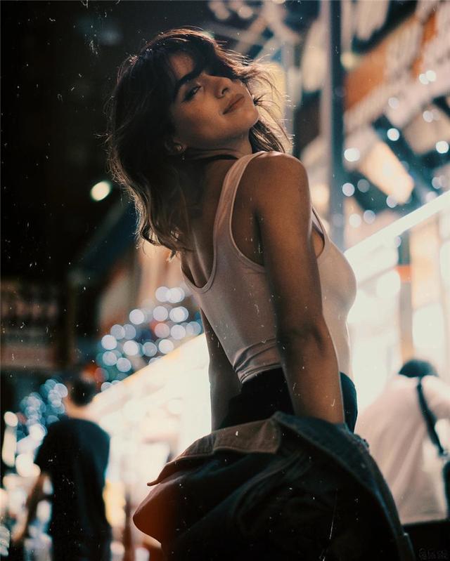 尺度堪比暗黑！混血迷人模特正妹Mia Valentine天生媚骨让你感受她的美！