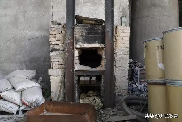 四百年传奇 老外狂打卡，比肩故宫造爆品，老顽