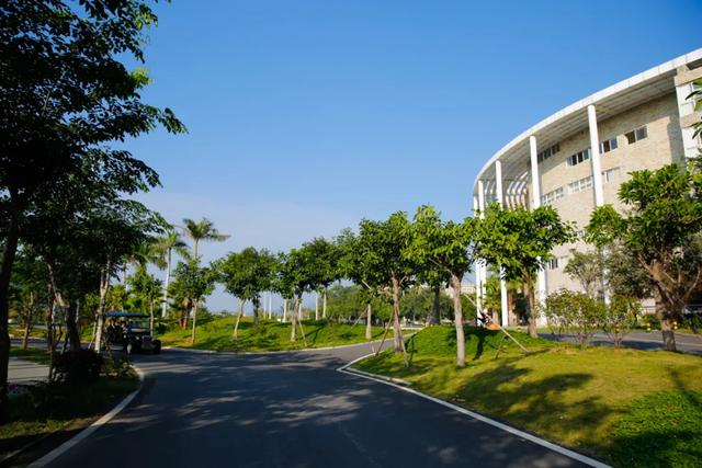 三亚学院的夏天是这样的