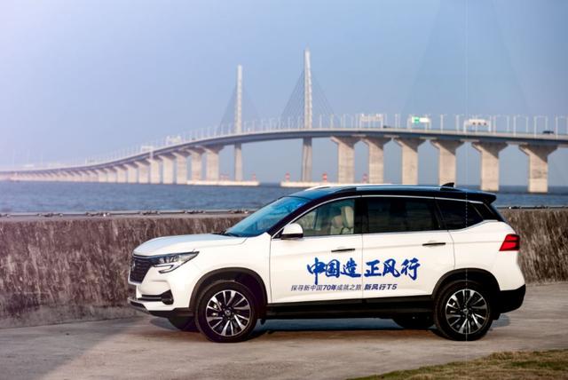 没买车的有福了，这款车凭实力斩获最佳智能紧凑型SUV，不到7万