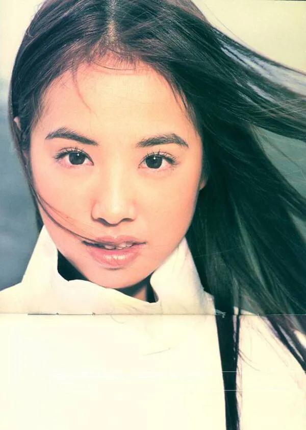 誓要做“甜心奶奶”的她，打算做下一个周慧敏？