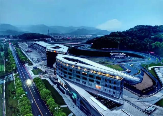 暑假出游解锁城市新玩法