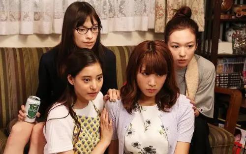 打败新垣结衣的日本神颜美少女，这大长腿有内味儿了…