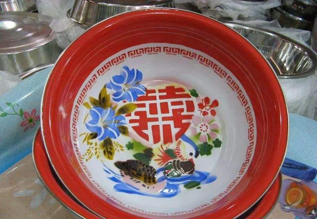 搪瓷工艺流程(金属搪瓷工艺流程)