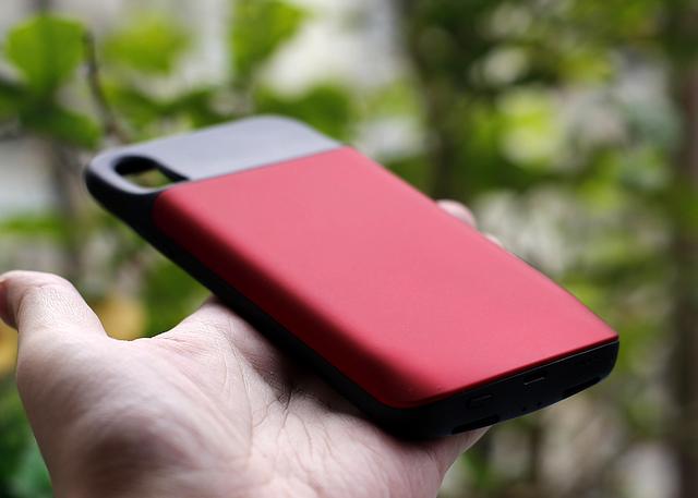 保护手机延长续航，果粉必备的图拉斯iPhone背夹电池