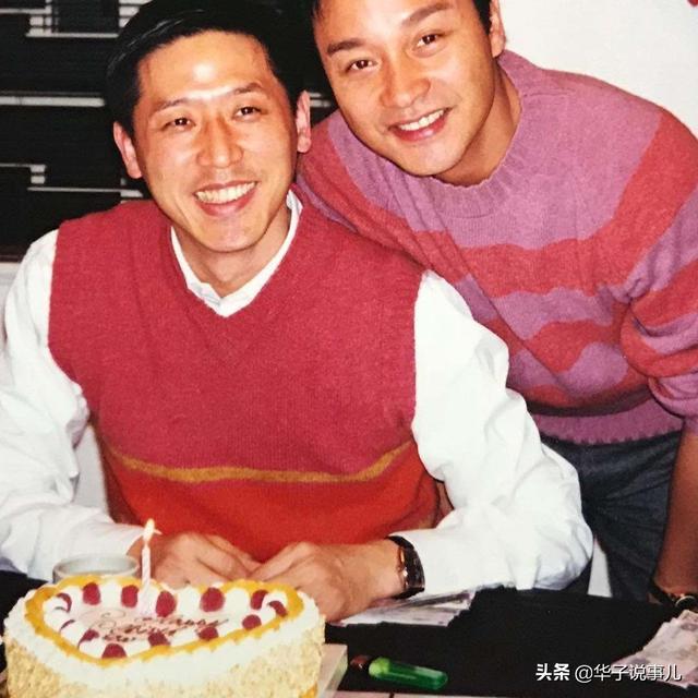 张国荣之后，为何很少再有当红男星主动承认喜欢男的？