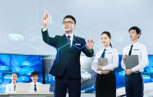 想抓住智能网联的风口红利吗？来学“互联网+汽车连锁运营”！