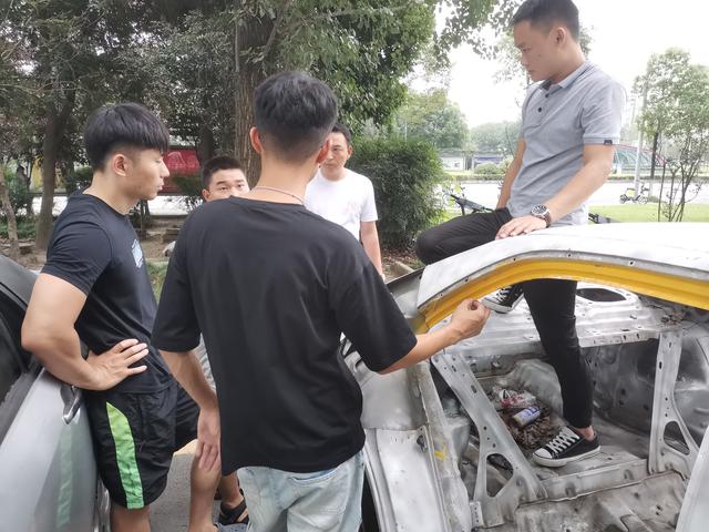 一臉問號來，信心滿滿離開！來這學二手車檢測技術(shù)值了