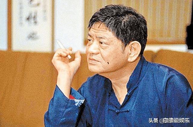 黄任中20年花20亿找100位女友，63岁依然沉迷女色