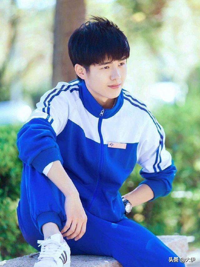 穿校服的爱豆，谁最让你心动呢？你想和谁成为同学？