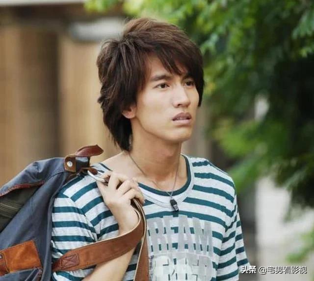 霍尊剪短发，尹正剪短发，陈浩南剪短发，看到