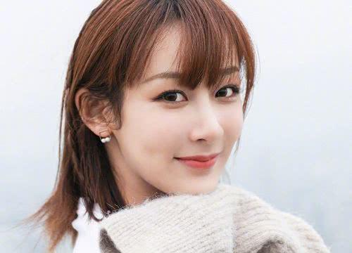 杨紫肖战同一天发微博，《余生请多指教》疑似