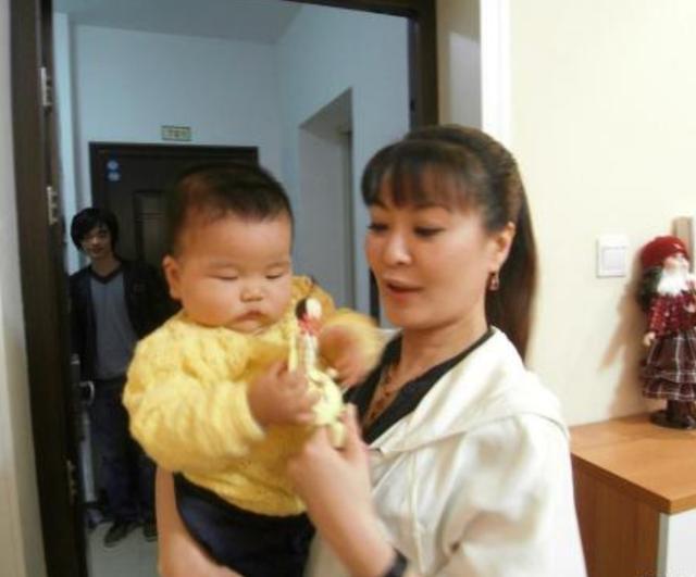 明星丁克夫妻现状，康辉后悔没能尽孝，梁朝伟刘青云夫妻超自在