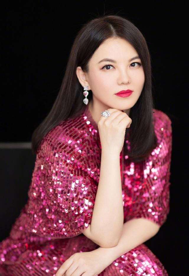 王岳伦的回应来了：向老婆和家人道歉，承认自己的不检点行为