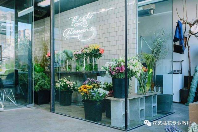鲜花店如何经营，如何开一家特色花店？