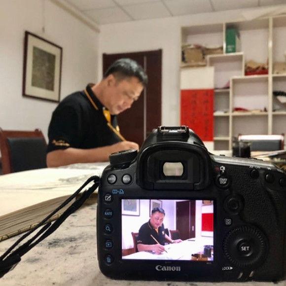 著名画家陈学军——山明水秀 墨彩飞扬
